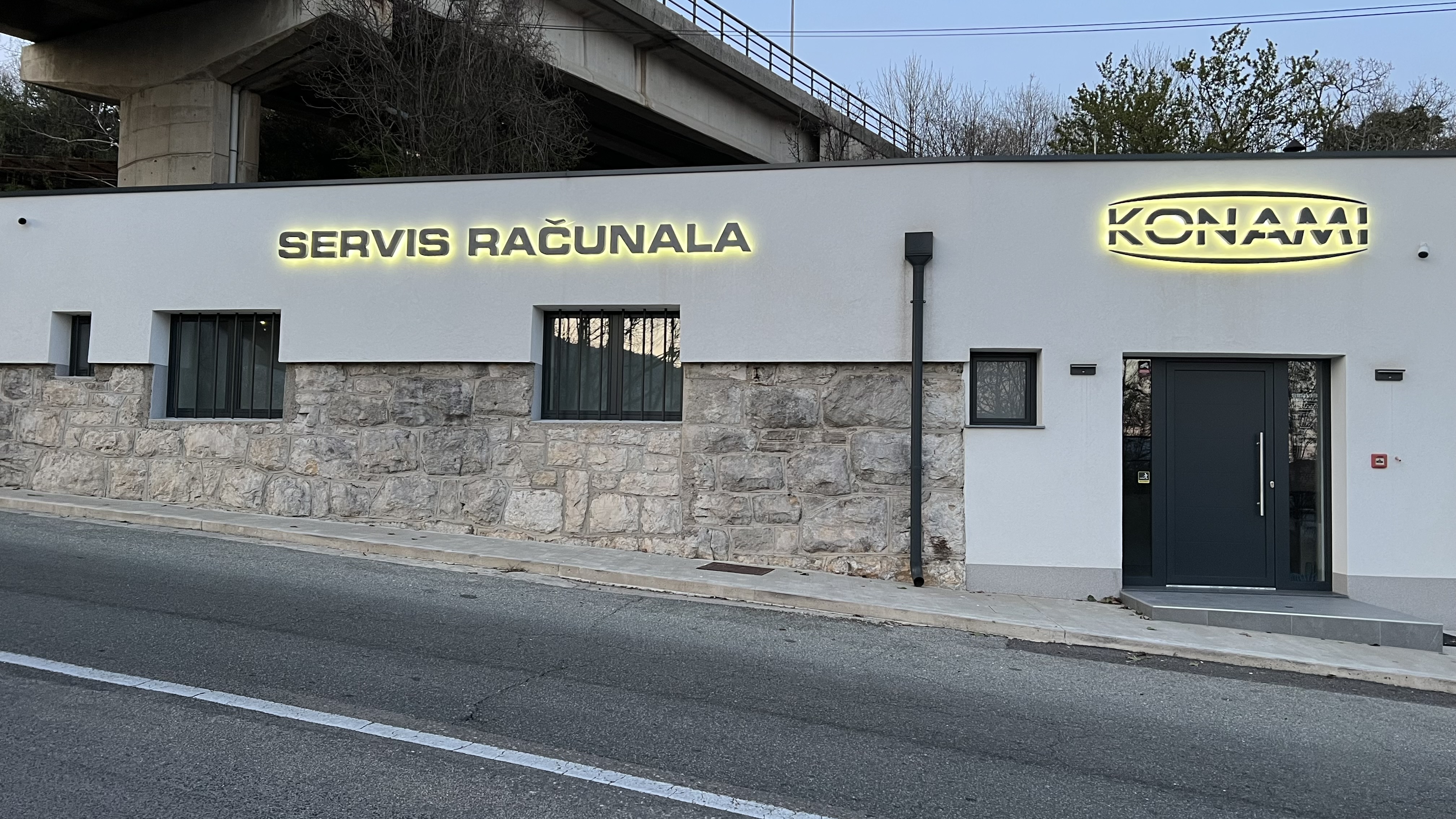 Konami servis za računala — poslovnica u Matuljima